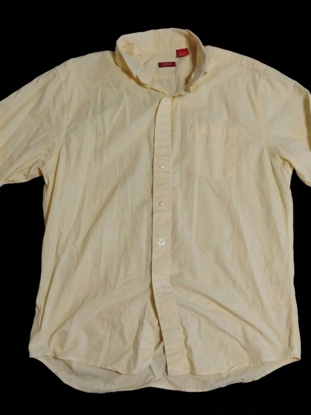 Izod Men's Pale Yellow Short-Sleeve Button-Down Shirt